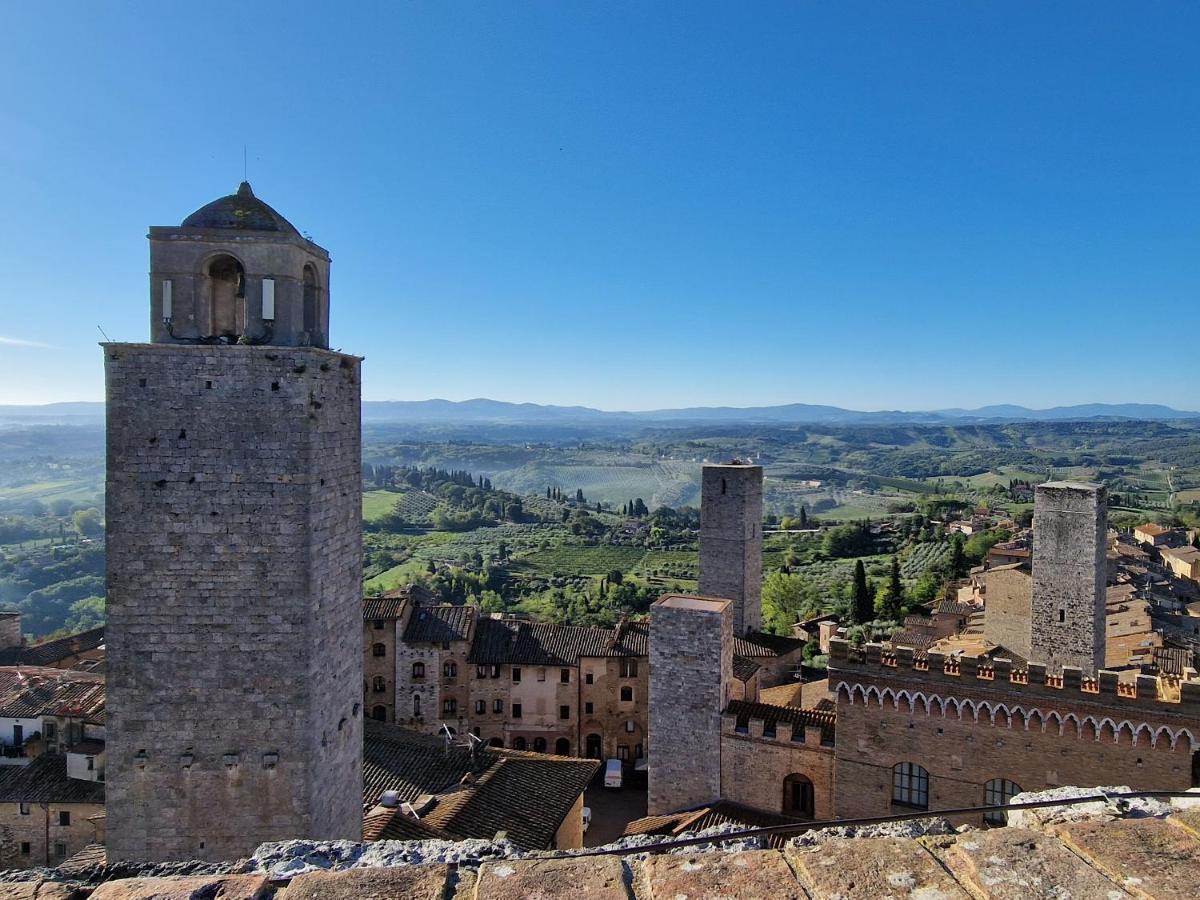 Torre Salvucci Maggiore Medieval Tower Experience San Gimignano Luaran gambar